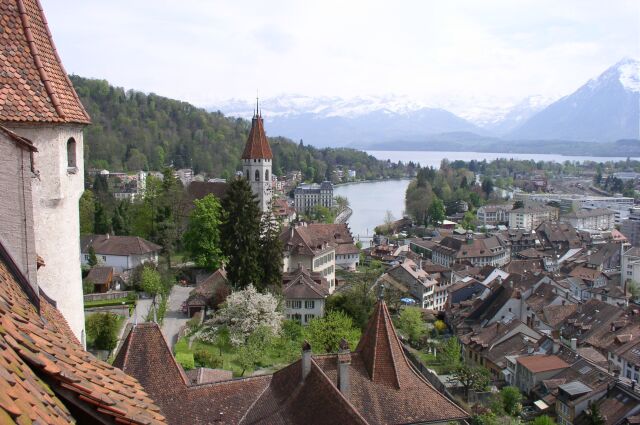 A view from a turret looking towards the church, Thunersee, and the
Niesen.